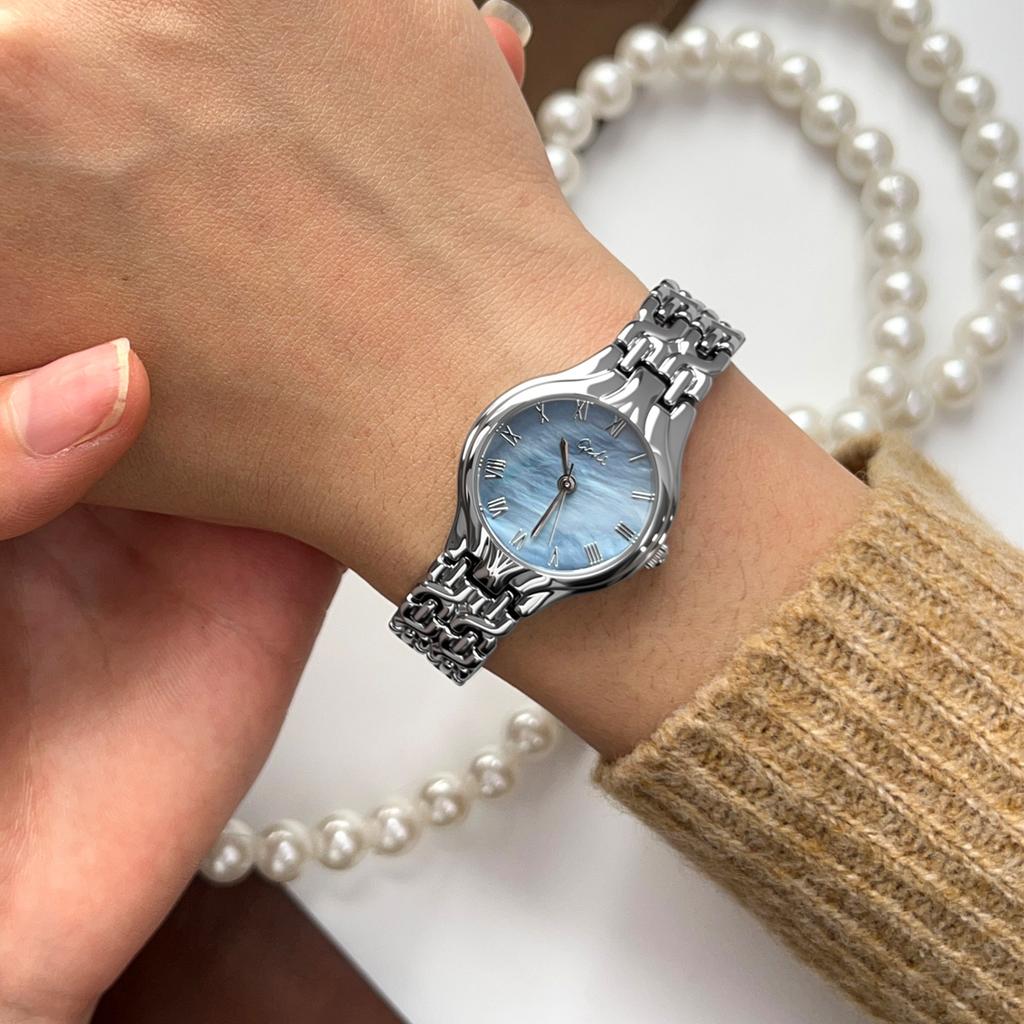 Niche Licht Luxe Zilveren Armbandhorloge Dames Romeins Digitaal Kwarts Horloge, Eenvoudig En High-End Veelzijdig Horloge voor Pendelaars
