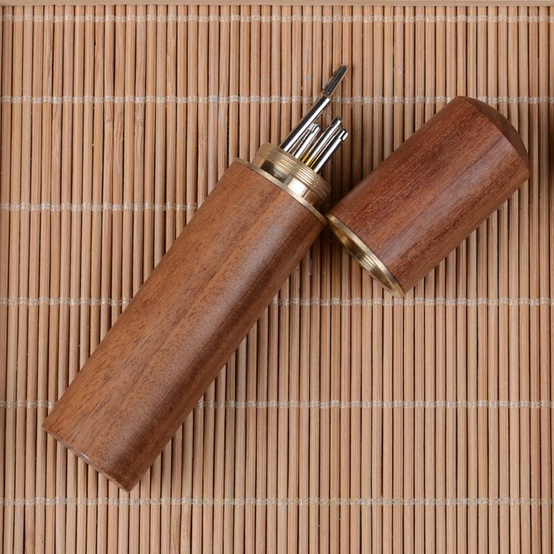 Cross Stitch Needle Holder Storage Box Tailoring Needle Pushpin DIY Sewing Embroidery Tool Kit Household Fabric Art Supplies