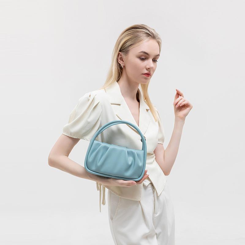 Folded Cloud Bag Women's Bag Summer New Niche Light Luxury Exquisite Women's Versatile Shoulder Portable Messenger Bag