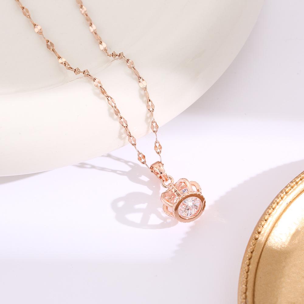 Hochwertige Damen Halskette aus Titanstahl mit vierblättrigem Kleeblatt - Nicht verblassend, vielseitige Schlüsselbeinkette