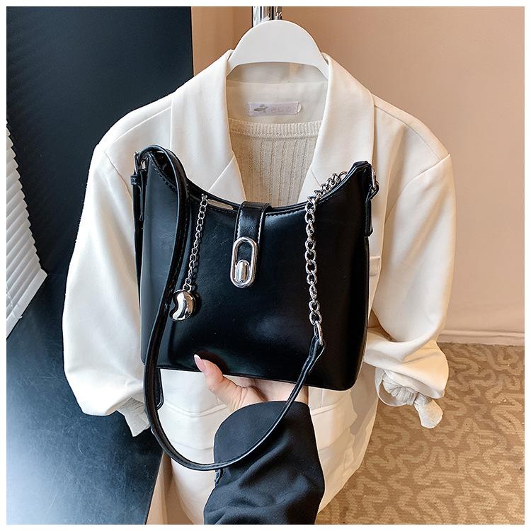 Today's Popular Small Bags for Women's Summer New Versatile Chain Messenger Bags Bucket Bags