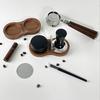 Aufbewahrungsregal für Kaffeewerkzeuge Nussbaumholz 8-förmiges Design Kompatibel mit 51mm 58mm Tampern Pulververteilern Stabile aufrechte Halterung Kaffee