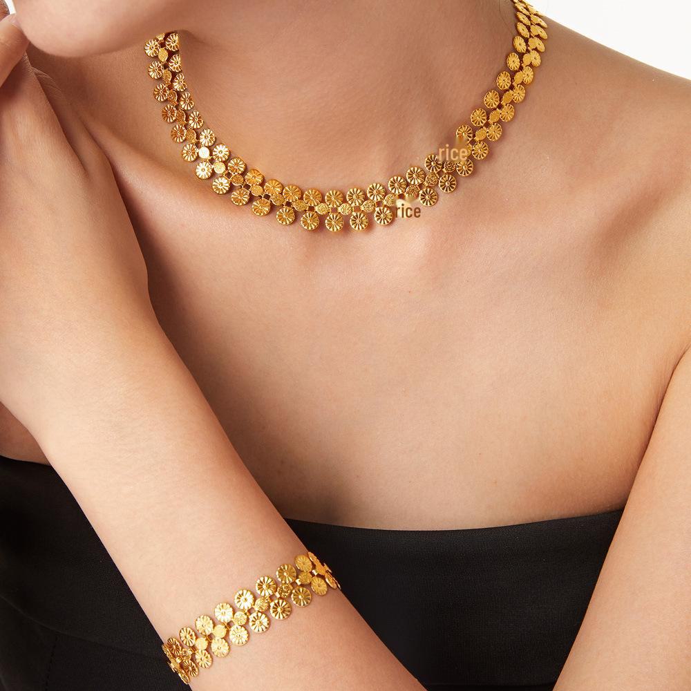Chic Retro Floral Necklace & Sun Pattern Bracelet - Versatile, Light Luxury Accessories for Women