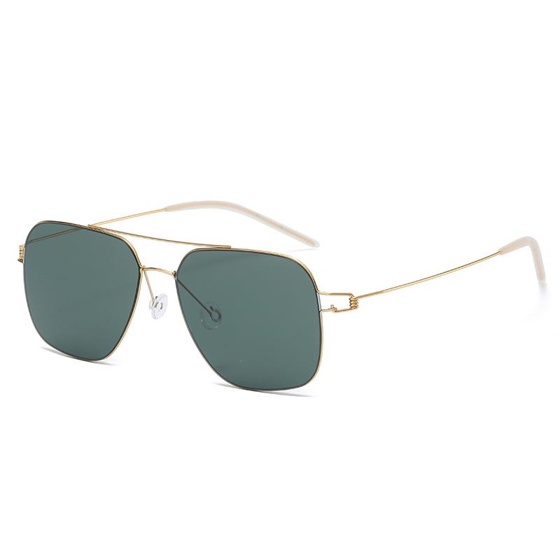 Fashionable Metal Frame Anti-UV Sunglasses for Men and Women - Large Frame Slimming Design