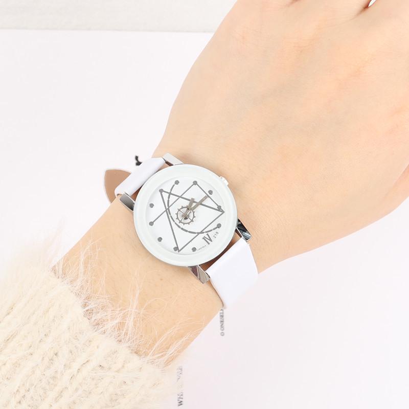 2019 Korean Style Men's & Women's Genuine Leather Strap Quartz Watch - Trendy & Fast Shipping