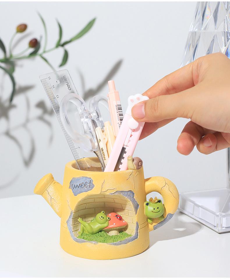 Creative Cartoon Succulent Pot: Fun Desktop Decor for Micro Landscapes