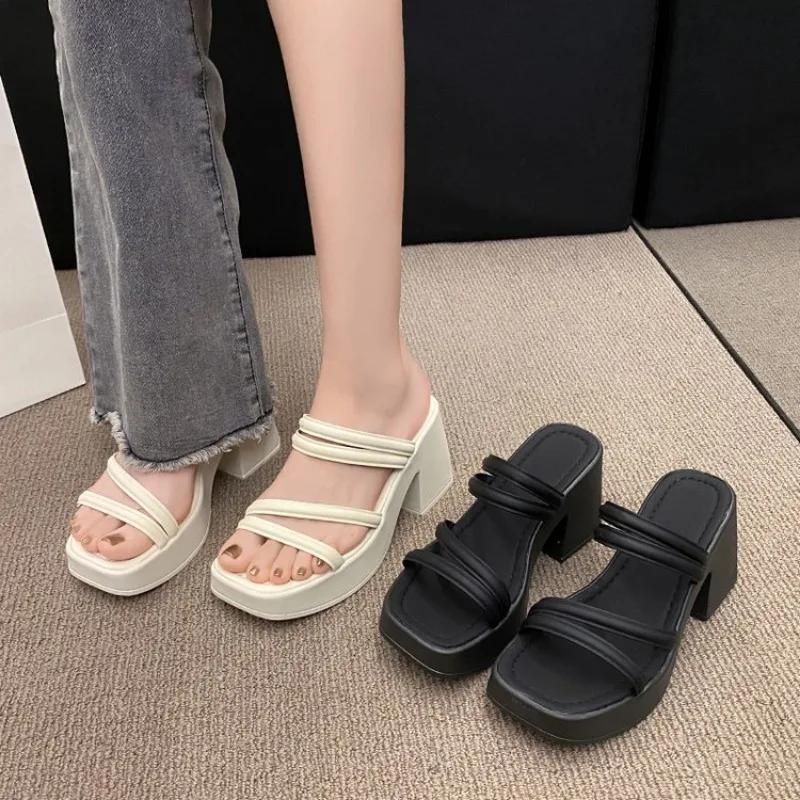 Slippers Casual Rivet Shoes Woman  Heeled Mules Pantofle Rubber Flip Flops Luxury Summer Soft High New Hawaiian Metal Decora