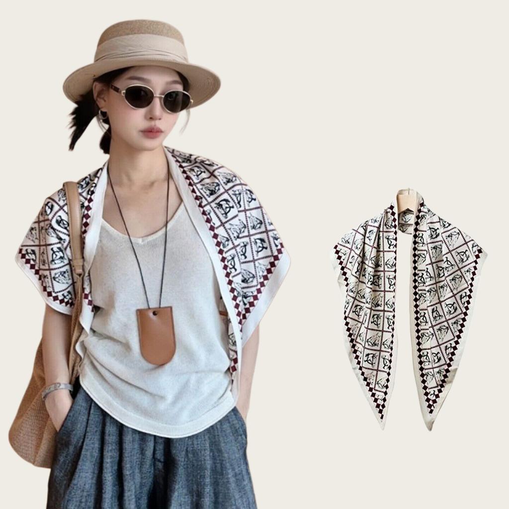 Twill silk triangular scarf, clothing accessories, cashew nut double-sided printed belt, versatile women's rhombus silk scarf, bag head, fart curtain.