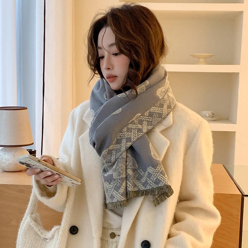 Cute bear gray scarf women's winter warm versatile imitation cashmere high-end scarf student thickened shawl