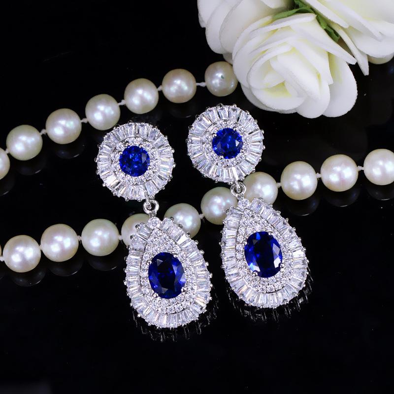 Boucles d'oreilles à clous, Boucles d'oreilles Zircon Incrustées de Tempérament Haut de Gamme Super Flash, Bijoux de Haute Qualité.