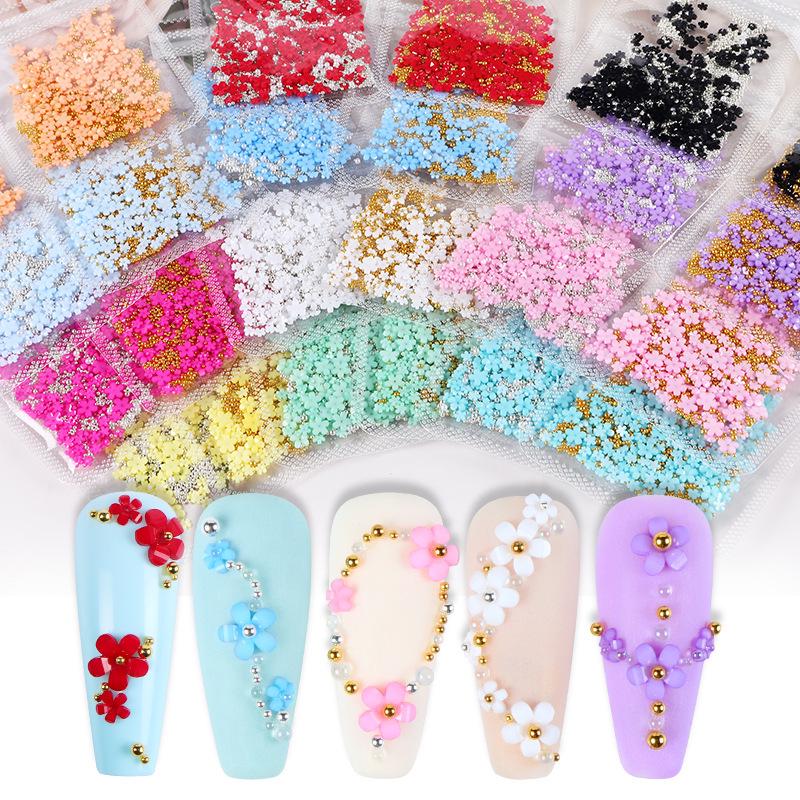 200pcs Five-Petal Nail Art Flowers with Gold & Silver Beads - White & Pink Resin Ornaments
