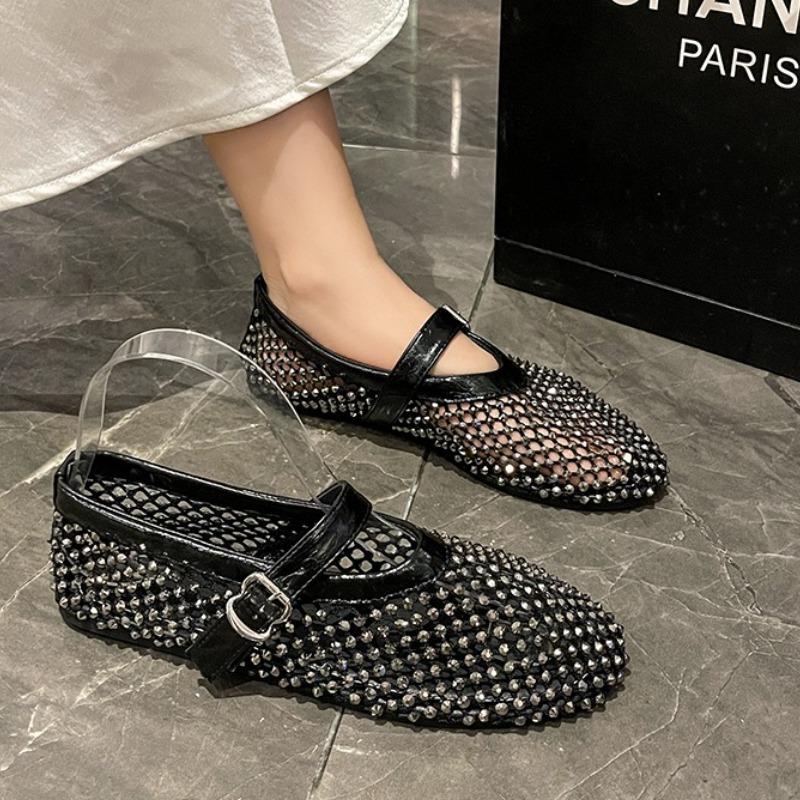 Fashion Woman Sandals Luxury Crystal Rhinestone Fishnet Flat Shoes Woman Designer Rivet Mesh Mary Jane Shoes Ladies Plus Size Sandals