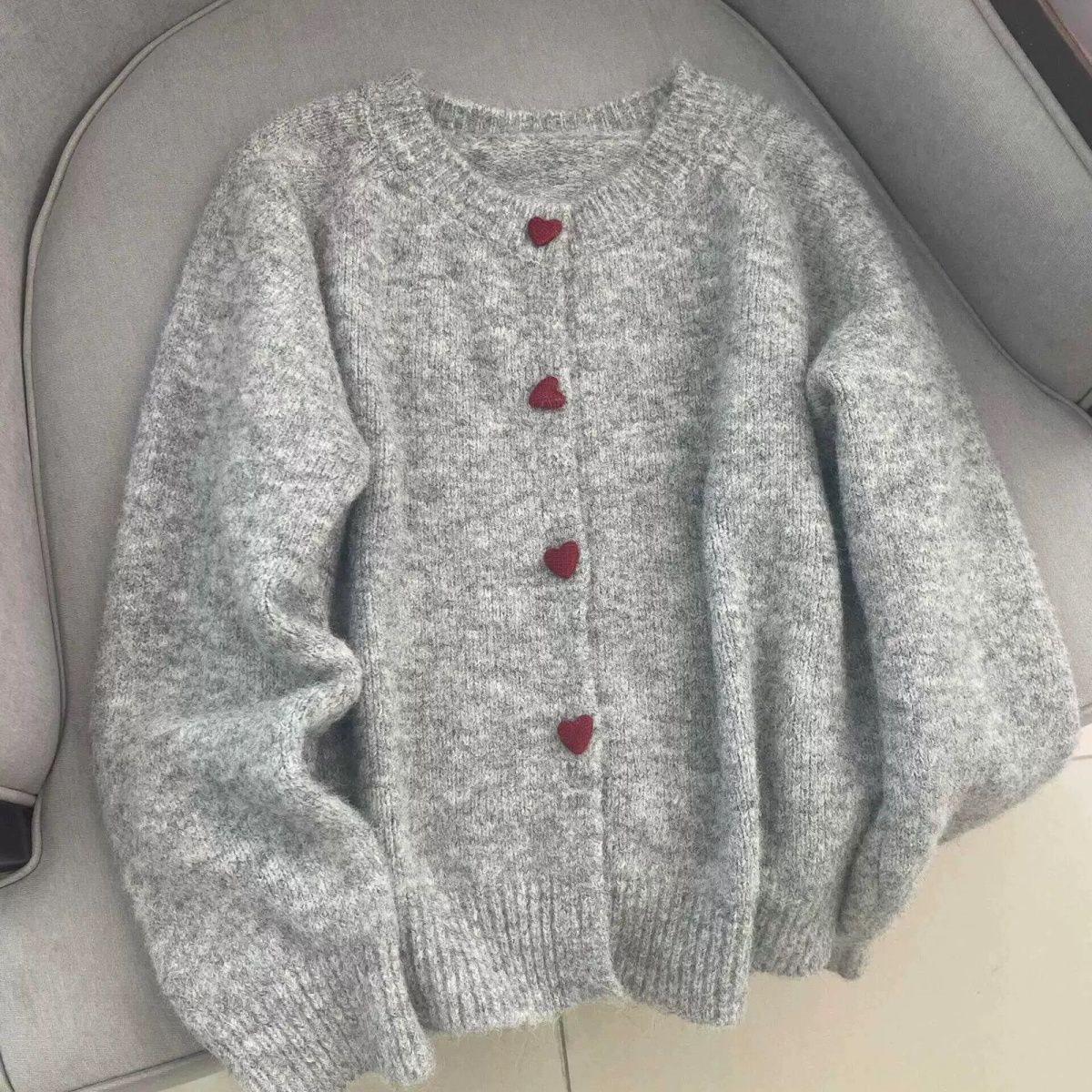 

Жіночий сірий в язаний кардиган на ґудзиках у вигляді серця - Весняний стиль, Вільний крій, Топ з круглим вирізом S (70-80 jin) сірий колір
