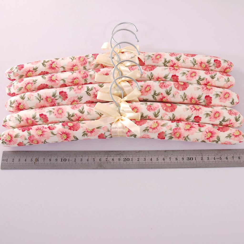 Floral Fabric & Wooden Non-Slip Clothes Hanger for Adults