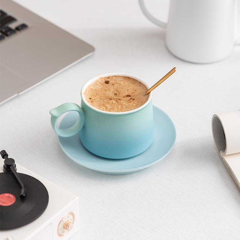 High-end coffee cup gradual change exquisite ceramic cup and saucer set high value mug light luxury design gift