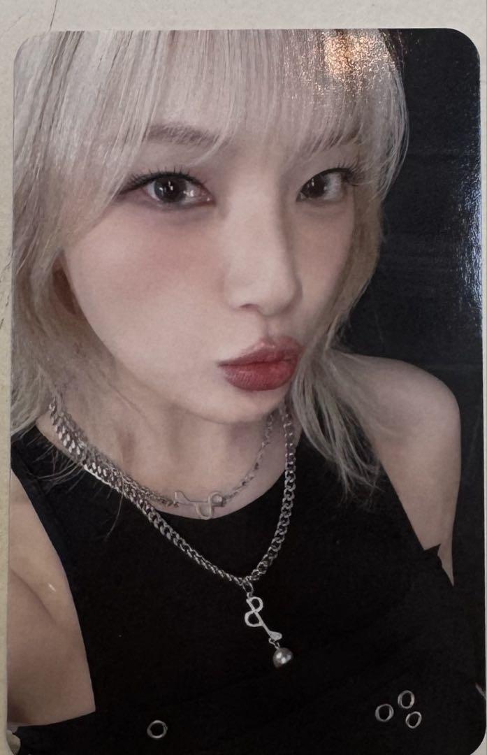 

[USED] billlie soul con tin case sua trading card