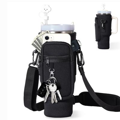 40 Unzen Wasserflaschen-Überzugstasche mit verstellbaren Trägern Neopren-Wasserbeutelhalter Flaschenträgertasche für Stanley Quencher Cup