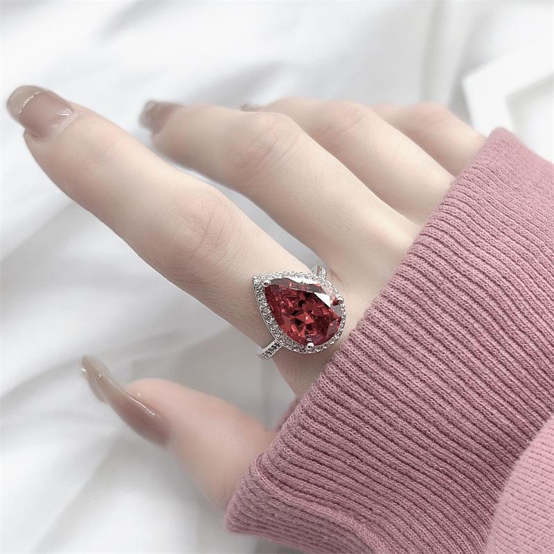 Trendy High-End Diamond Water Drop Ring for Women – Fashionable Light Luxury with High Carbon Diamond Adjustable Open Size
