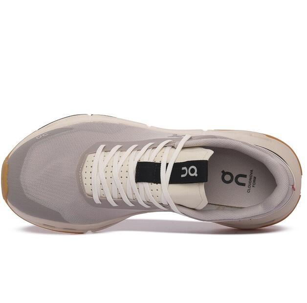 Беговые кроссовки On Cloudnova Form 2 W