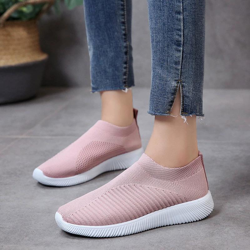 Women's Shoes Lightweight Breathable Mesh Slip-On Sneakers Black White Sport Running for Casual Party Fashion Ladies Shoes