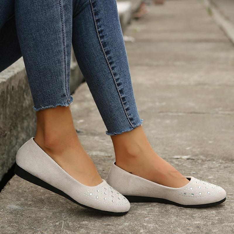 2025 Spring and Autumn Single Shoes Matte European and American Round Head Flat Bottom Casual Crystal Large Size Single Shoes Women's Foreign Tra