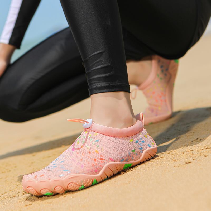 Women Aqua Shoes Summer Men's Breathable Wading Sneakers Barefoot Beach Walking Shoes Seaside Water Sports Shoes