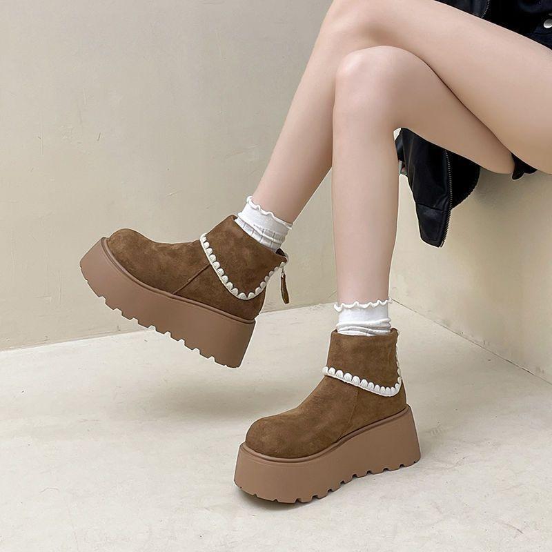 Versatile Explosion High Value Thick Bottom Retro Heightening Boken Short Boots Women's 2025 Autumn and Winter New Small Casual