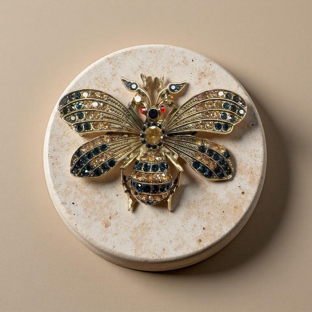 Cross-border Bee Diamond Insect Brooch: Women's Fashion Pin for Everyday Wear
