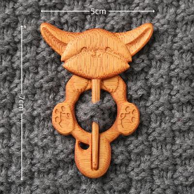 1PC Animal Shaped Wooden Brooch, Versatile Clothing Accessories, Birthday Gift Pendant