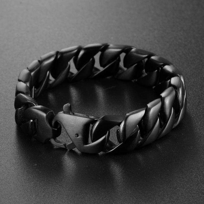 Korean version of fashion jewelry wholesale, smooth titanium steel men's bracelet, stainless steel bracelet