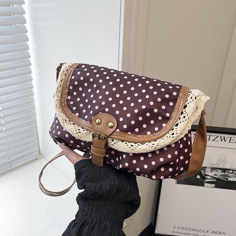 Modische Leinwand-Umhängetasche im koreanischen Stil Neue gepunktete Spitze Schultertasche Süß Exquisit Retro Kontrastfarben Design Damen Taschen KTB