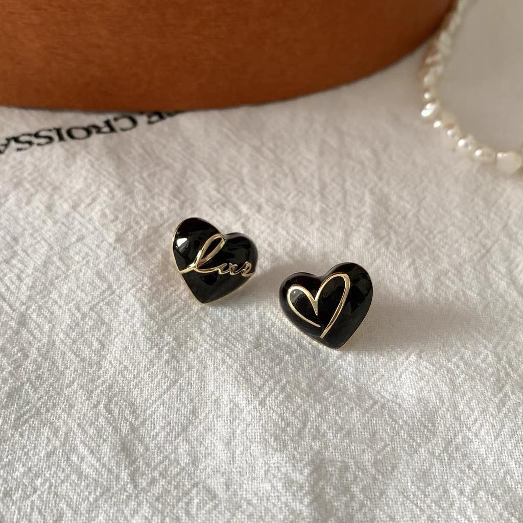 Cute Black Enamel Oil Heart Stud Earrings for Women Girls Asymmetric Letter Love Heart Shape Pattern Earrings Trendy Jewelry