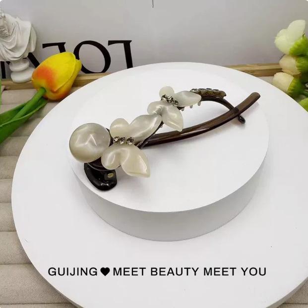 Elegant Women's Hair Accessories: Twist Hairpin, Claw Clip, Lazy Clip, Duckbill Clip for Stylish Buns and Hairstyles