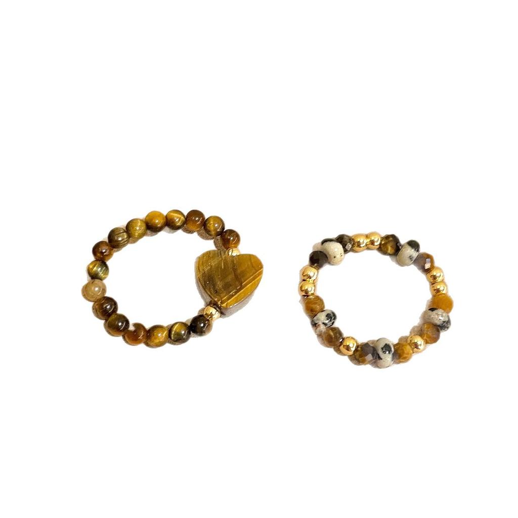 Tiger's Eye Beaded Heart Elastic Cord Ring—Chic, Versatile Retro Jewelry for Fashion-Forward Index Fingers.