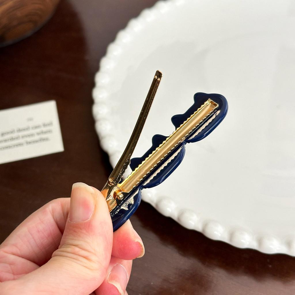 Hair Fashionable Acetate Clutch For Women Sophisticated Colors Chic Design Suitable For Various Styles