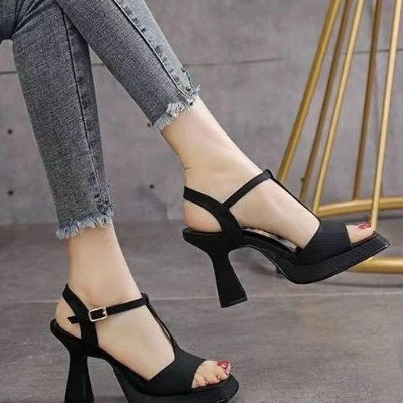 Fashion 2024 New Sandals Platform Peep Toe Women Thick High Heels Fashion Suede Leather Buckle Strap Sandals Elegant Ladies Summer Shoes