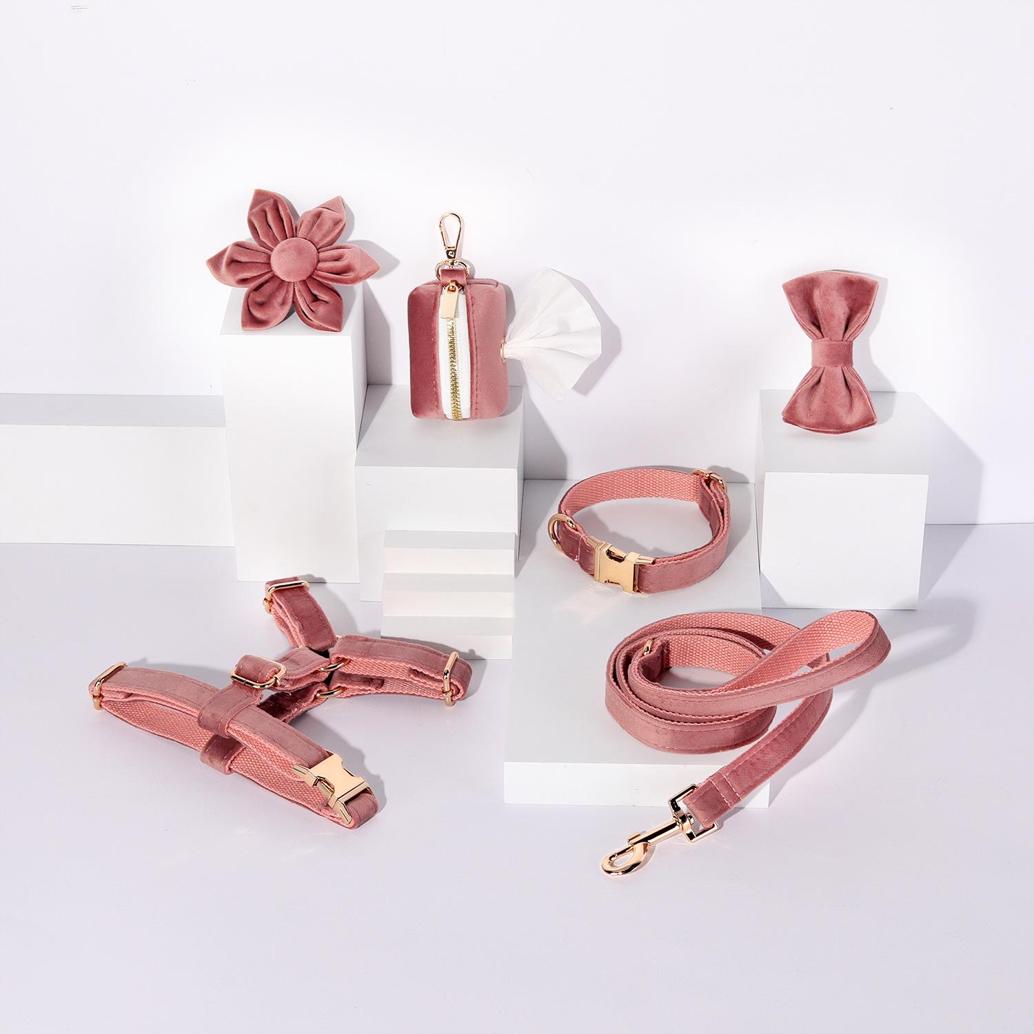 Mihaba Boss Velvet Pet Collar, Leash, Bow Tie, Harness & Poop Bag Flower Set Extra Large