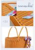 Rattan Picknicktasche - Handgeflochtener Korb zum Einkaufen und Aufbewahren im ländlichen Stil.