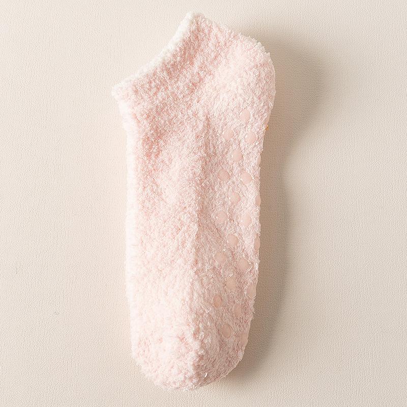 New Women's Slouch Socks Women Thickened Coral Fleece Warm Indoor Floor Silicone Non-slip Invisible Cotton Boat Socks Hipster
