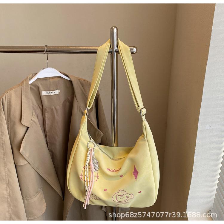 2025 New Korean Version of Casual Niche Design Tote Bag, Student Class Commute Fashion Soft Leather Shoulder Messenger Bag