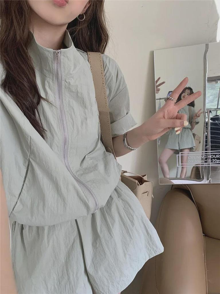 2024 Women's Pink Sun Protection Casual Sports Two-Piece Set - Loose-Fit Summer Suit with Thin Shorts.