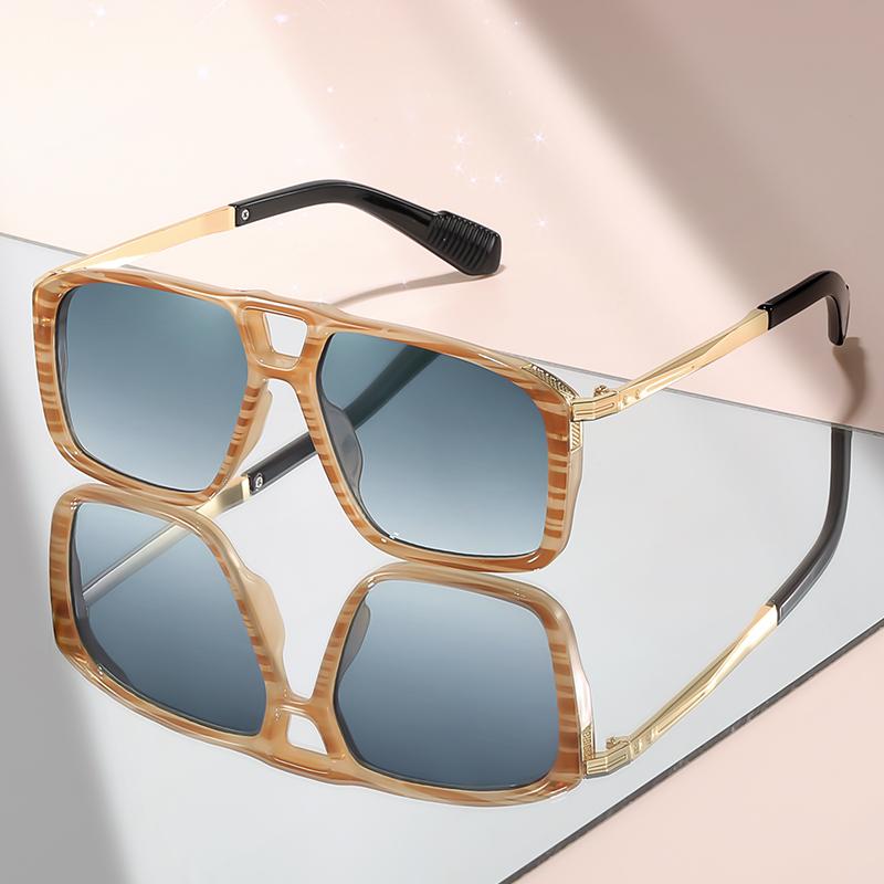 

2025 Unisex Square Sunglasses – Black Frame, Sleek Gold Accents, Dark Lenses, Chic Stylish Durable Design for Comfortable хаки