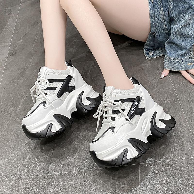 Fashion Hot Sale Women Platform Casual Breathable Mesh Shoes 2025 New Spring Chunky Sneakers Wedges Hollow Leisure Shoes for Woman