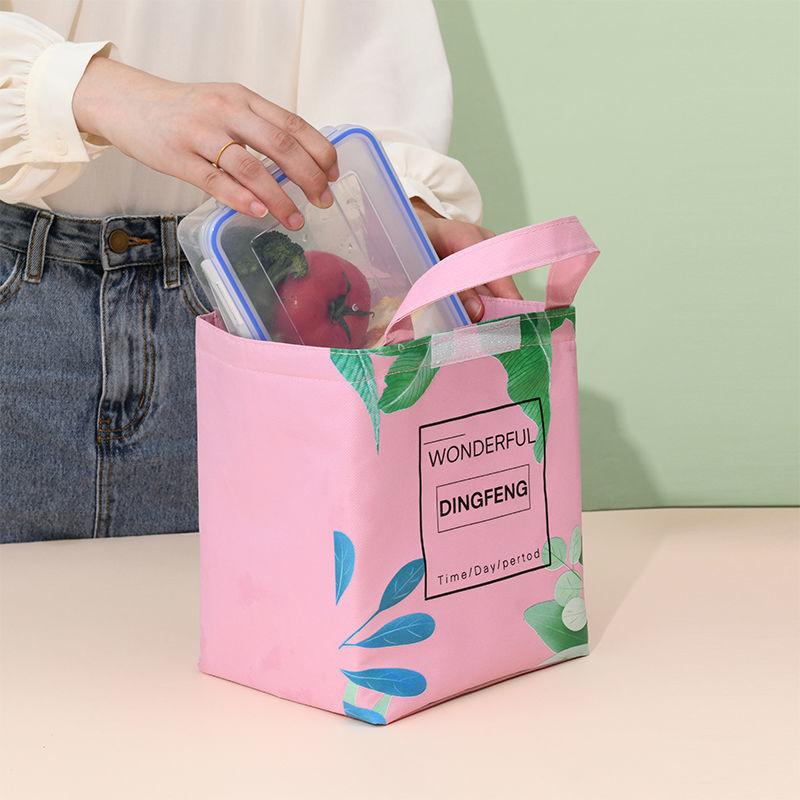 Lunch Bag Thickened Aluminum Foil Insulation Bag Tote Bag Waterproof Fresh Lunch Bag Suitable for Daily Life