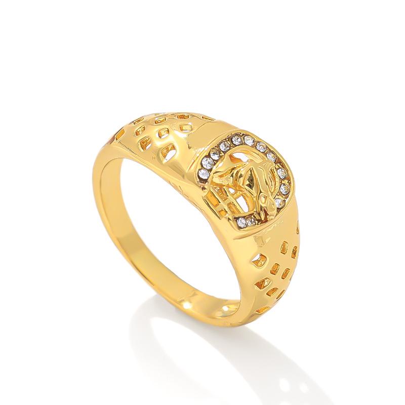 Bague Vintage Audacieuse pour Homme Incrustée de Diamants