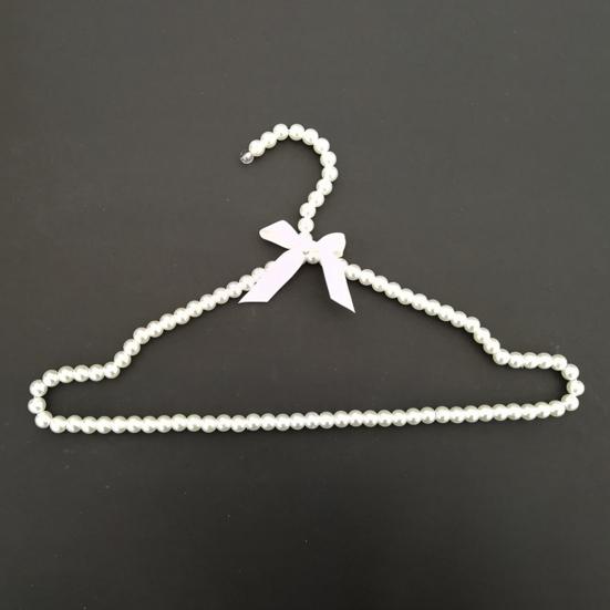 2 Stücke Gefälschte Perle Design Kleiderbügel mit Bogen Knoten Kunststoff Shop Display Faux Perle Rack-Home Zubehör
