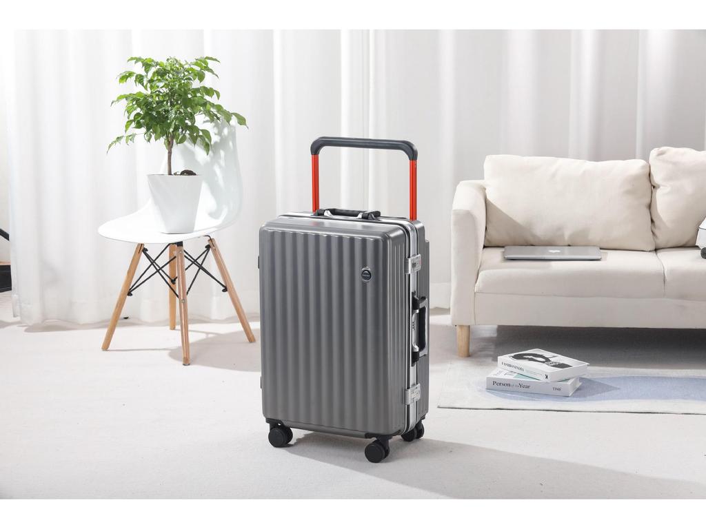 20-Inch Lightweight Aluminum Suitcase with Universal Wheels for Female Students