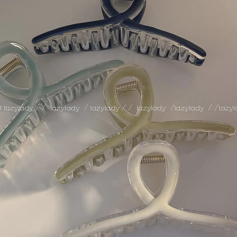 2025 Refreshing Summer Shark Hair Clip: Stylish, Oil Drop Design in Solid Colors, Practical Accessory.
