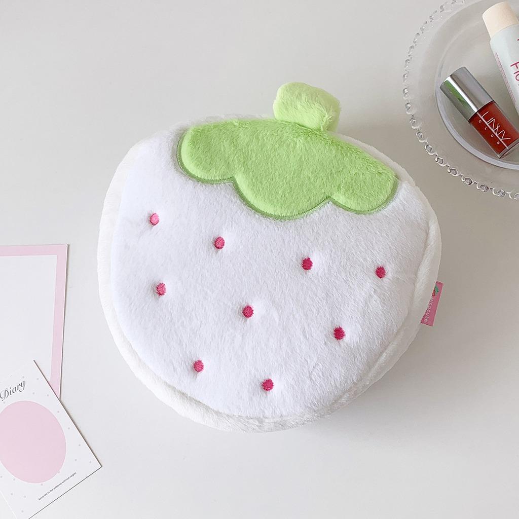 Cute Cosmetic Organizer Soft Multifunctional Toiletries Bag Strawberry Plush Cosmetic Bag Plush Plush Travel Storage Pouch