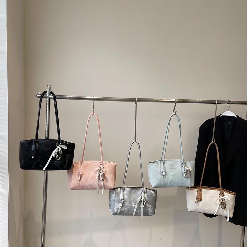 Tasche mit großem Fassungsvermögen Damen Sommer vielseitig neu Nischendesign Schulter Achseltasche lässige Pendler Tragetasche